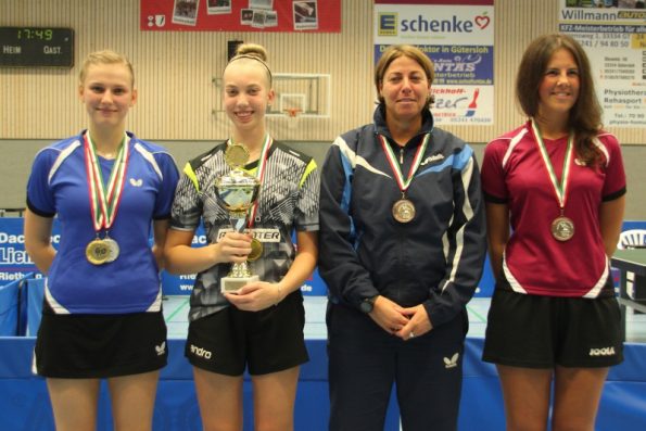 Sieger Damen – Einzel: v.l.: Kristin König (2. Platz), Melinda Maiwald (1. Platz), Christiane Thöne (3. Platz), Martina Cepo (3. Platz) – Foto: Ingrid Müller