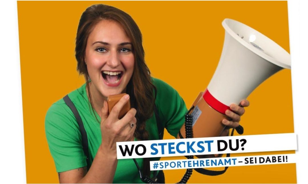 12 MONATE VOLLER FRAUENPOWER