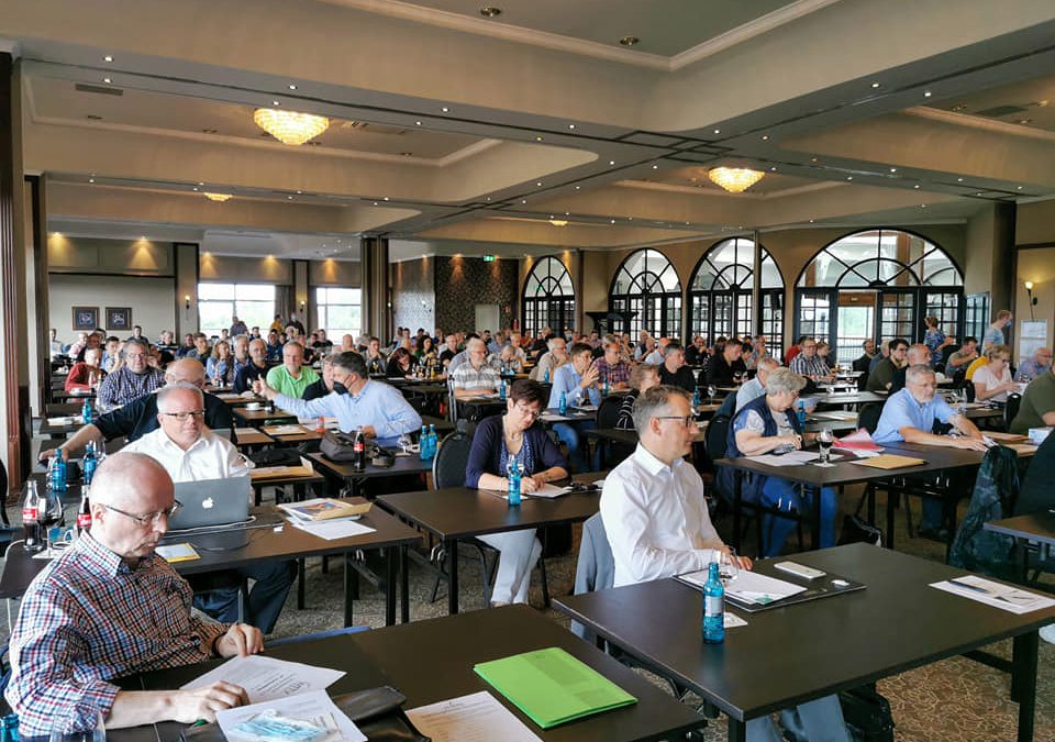 Zweidrittelmehrheit stimmt für Strukturreform