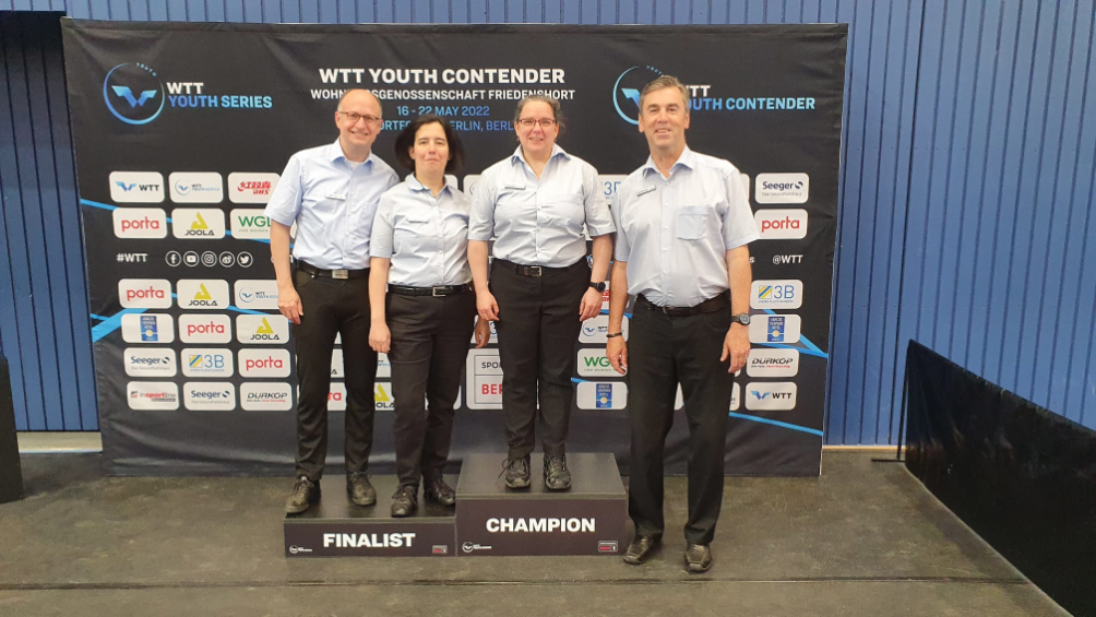 UNSERE SCHIRIS IN BERLIN