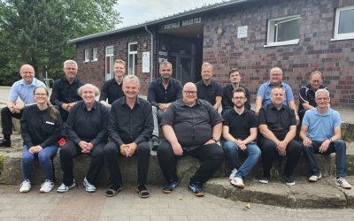 12 AUF EINEN STREICH